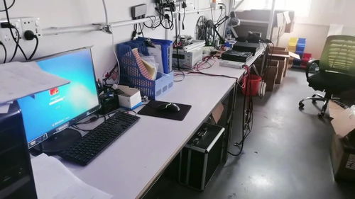 深圳電子廠(chǎng)工作很輕松,就是沒(méi)有女孩,一個(gè)月工資八千塊左右